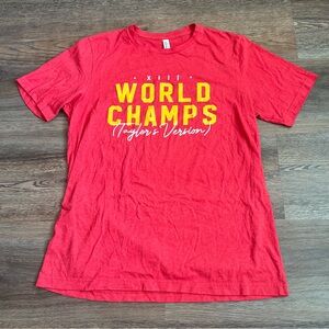 World Champs Taylor’s Version Graphic T-Shirt Red XL Casual Tee